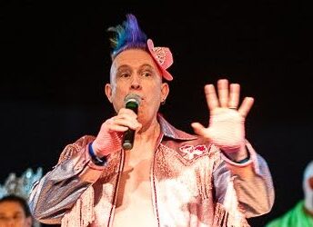 On Stage, Part 2 (Richard Man Photos, Video)